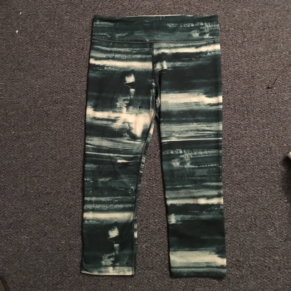 Under Armour Cropped Leggings